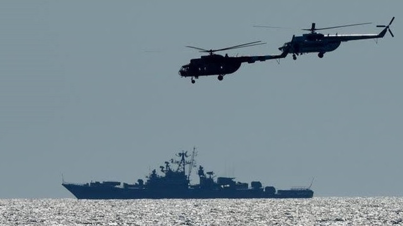 Son dakika... 2 Rus kargo gemisi vuruldu