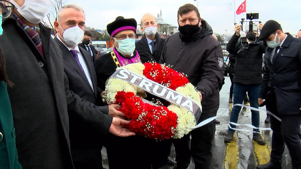 Struma faciasında hayatını kaybedenler Sarayburnu'nda anıldı
