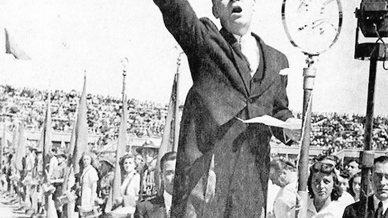 Yılmaz Büyükerşen, vefatının 61. yıl dönümünde Hasan Ali Yücel`i andı