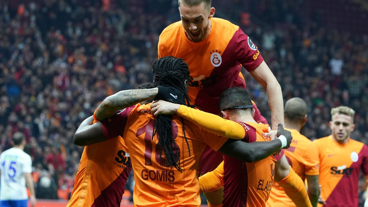 Ahmet Çakar'dan Galatasaraylıları çok kızdıran paylaşım. Maç biter bitmez paylaştı