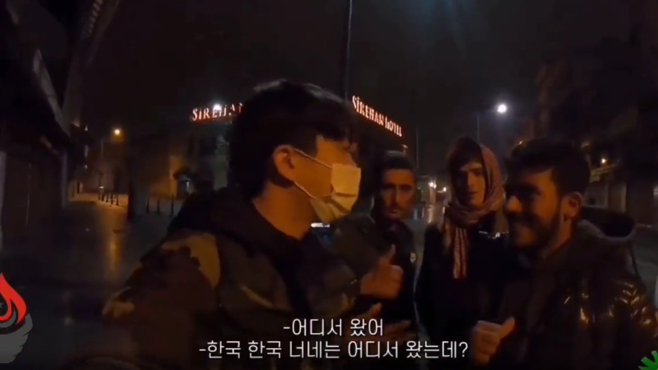 Dünyaca ünlü Koreli Youtuberı Suriyeliler Gaziantep'in ortasında taciz etti