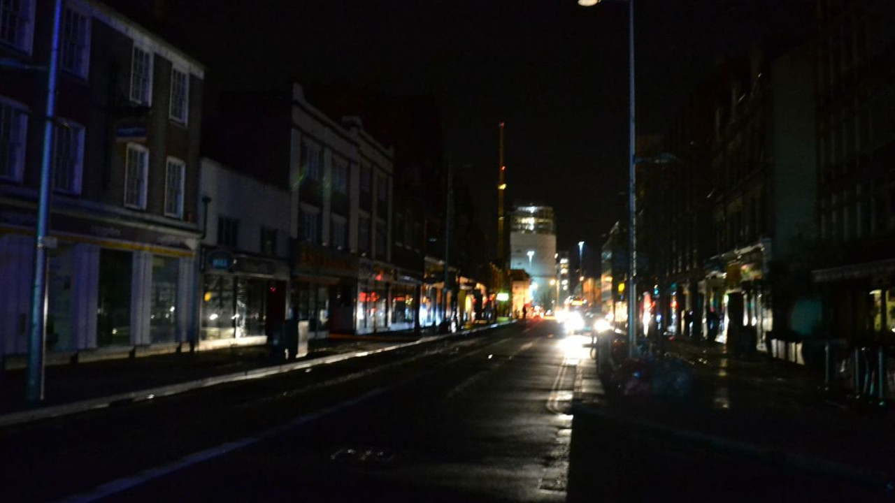 Tayvan'da 5 milyon hane elektriksiz kaldı