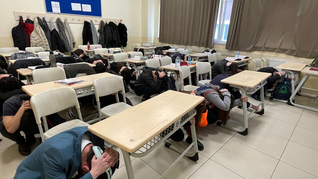 İstanbul’da gerçeğini aratmayan deprem tatbikatı
