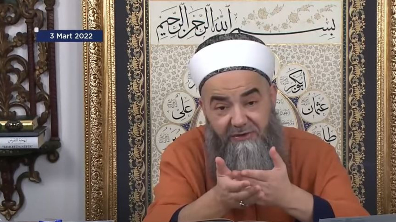 Cübbeli Ahmet önce CNN Türk'ü hedef aldı, sonra derinden bir iç çekti: Nerde öyle bir lider mi var