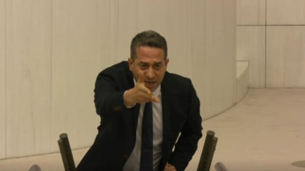 CHP'li Başarır'dan AKP'li Cahit Özkan'a zehir gibi sözler. Fenerbahçe Orduevi'nde FETÖ kumpasını savunmuştu. "Tek farkın o zaman bıyıksızdın, şimdi bıyıklısın"