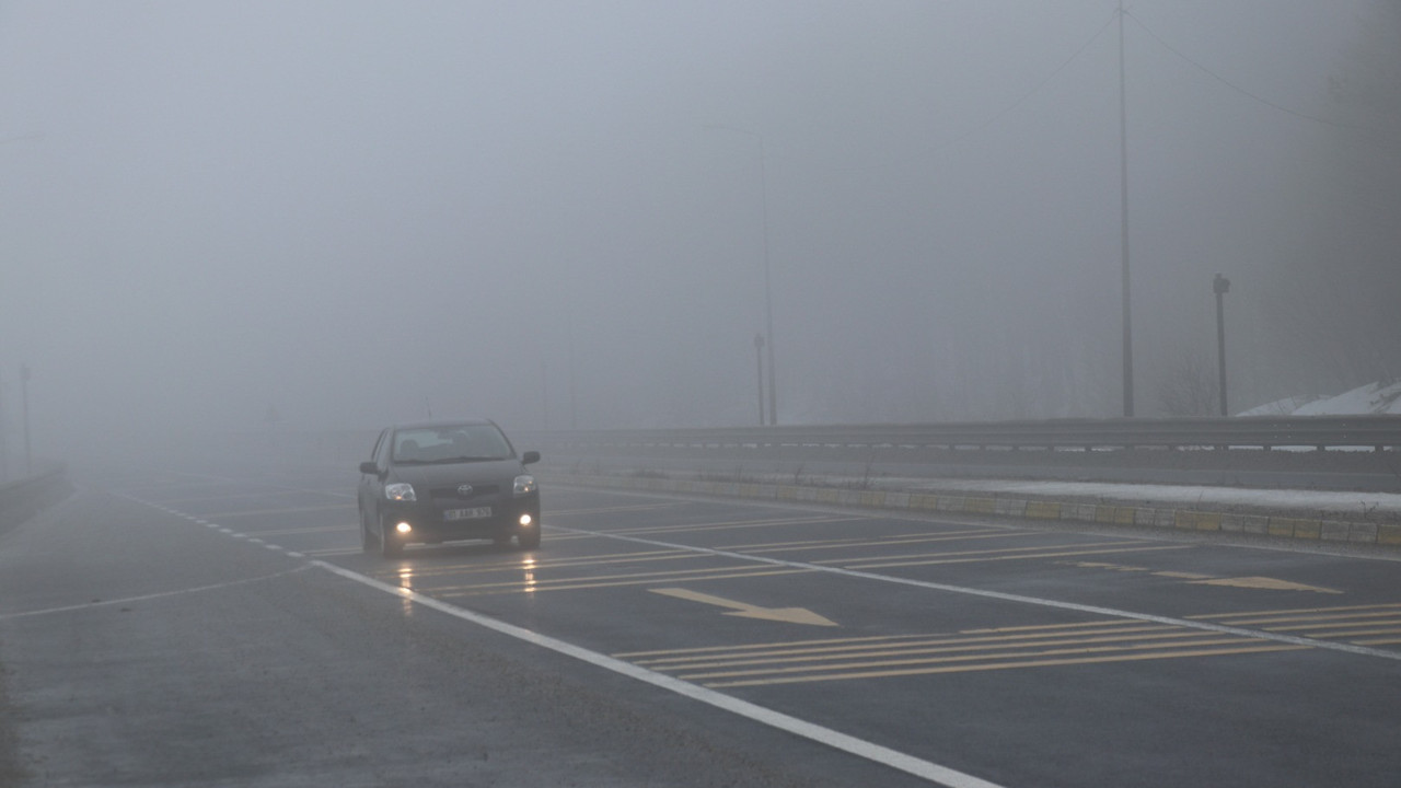 Bolu Dağı'nda göz gözü görmüyor (07 Mart 2022)
