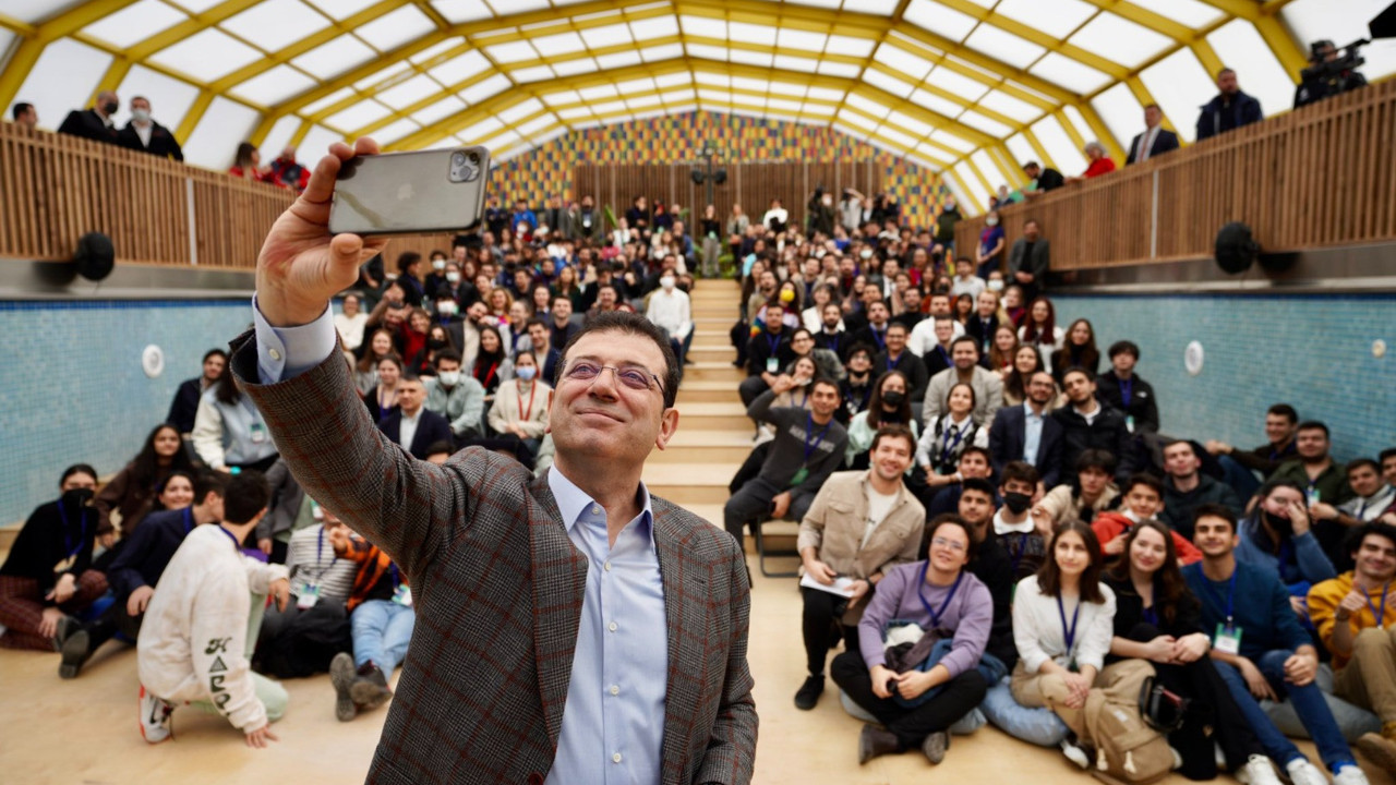 İBB Florya'daki özel havuzu konferans salonu olarak öğrencilere açtı