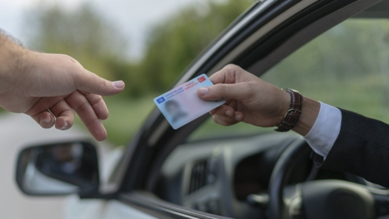 Antalya'da 1350 sürücüye idari para cezası uygulandı