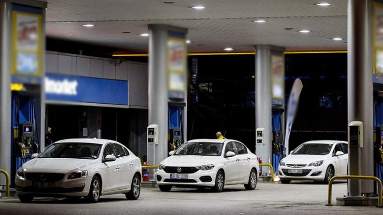 Vatandaşlardan akaryakıt zammı isyanı: Arabaları da sattıracaklar artık bisiklete döneceğiz