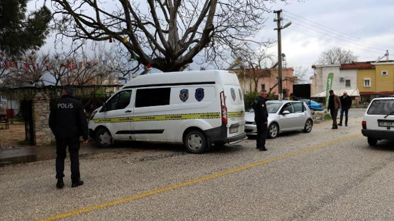 Kuşadası Belediyesi eski Başkanı Özer Kayalı'ya silahlı saldırı. Öğle yemeği için restorana gitmişti