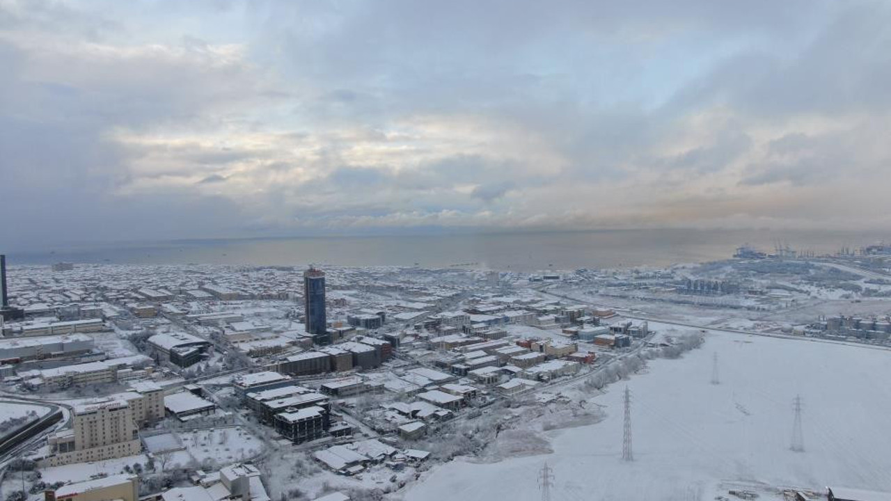İstanbul Boğazı geçişlere kapatıldı