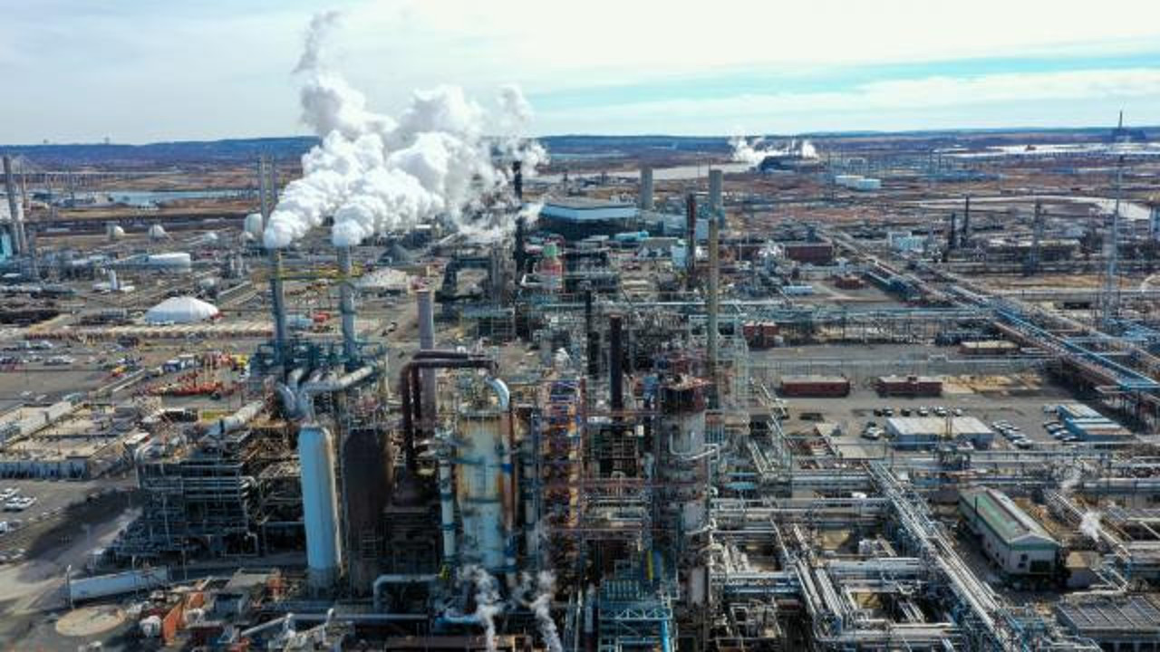 ABD'nin ham petrol stokları azaldı (10 Mart 2022)