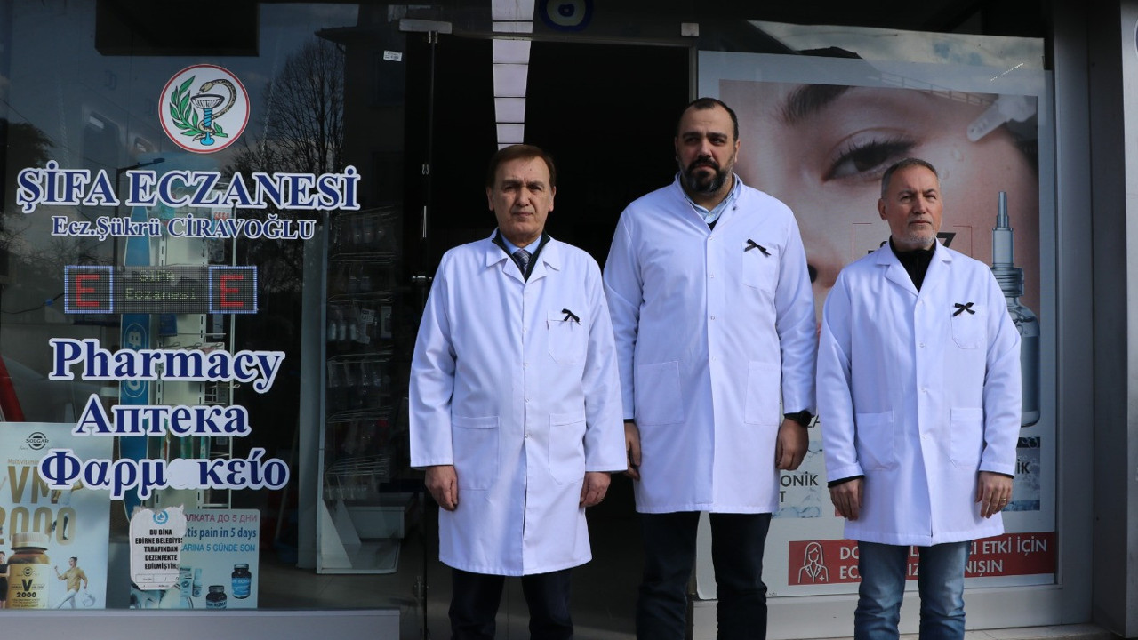 Edirne'de korona virüs nedeniyle vefat eden eczacılar alındı