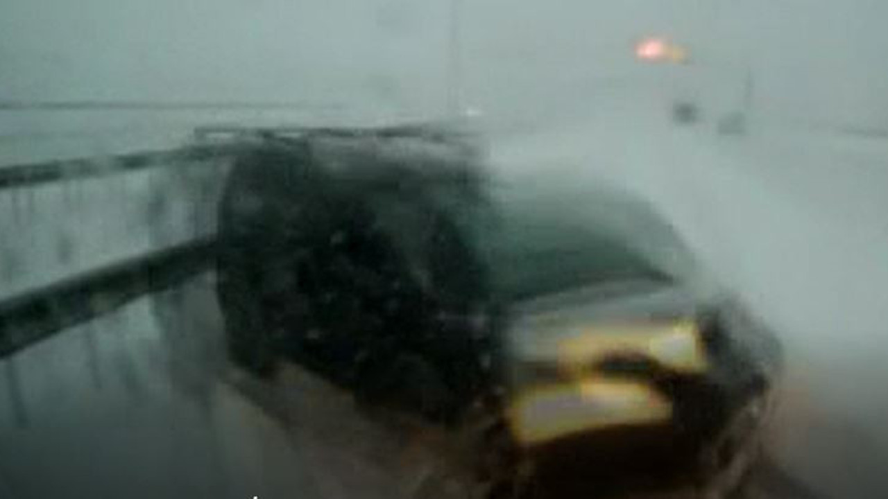 Kuzey Marmara Otoyolu’nda korkutan kaza araç kamerasında