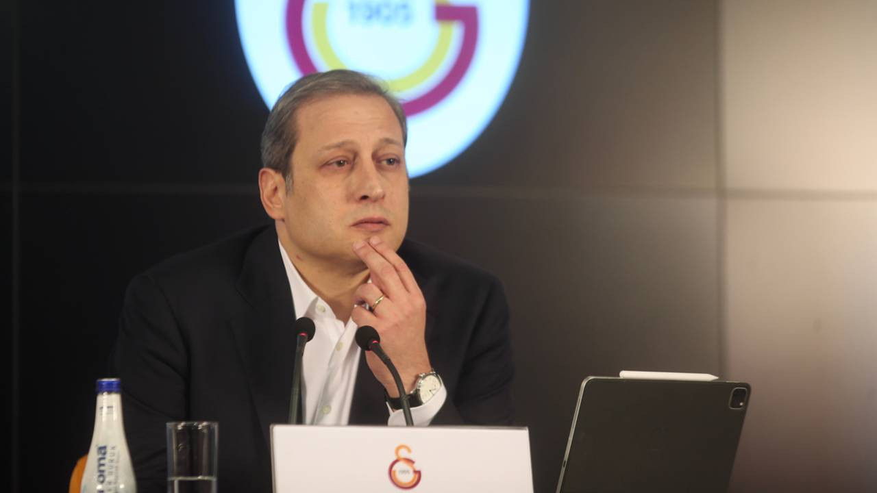 Burak Elmas'tan Çebi'ye ağır gönderme: Kavgada söylenmez!