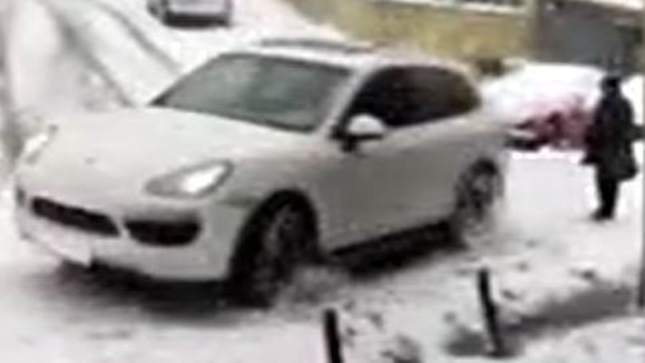 Sarıyer’de yokuştaki kazalar kamerada