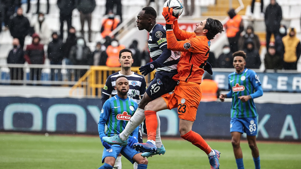 Futbola ters açıdan bakan adam Tahsin Doğan yazdı. Rize'nin umutları nasıl Haliç'te kayboldu?