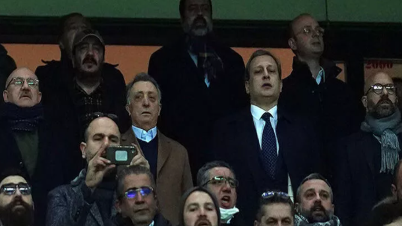 Beşiktaş Başkanı Çebi maç bitmeden stattan ayrıldı