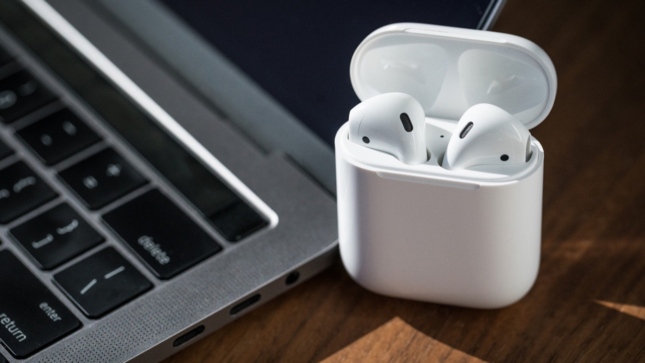 Apple'dan kullanıcıları sevindiren haber: AirPods'lara güncelleme desteği geldi