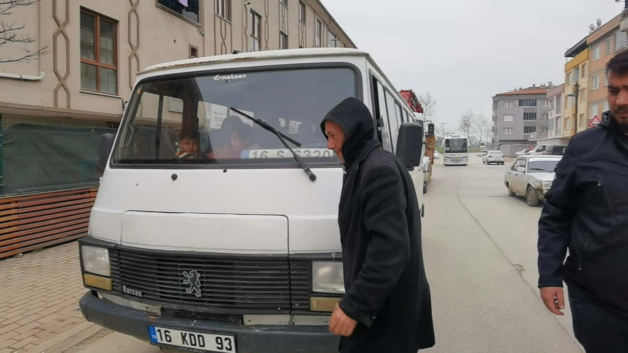 Kuran kursu öğrencilerini taşıyan servis sürücüsü alkollü çıktı