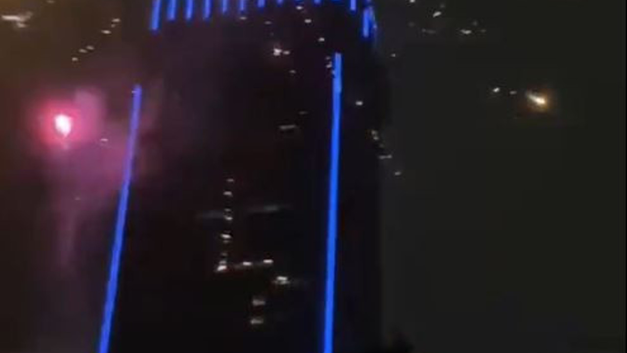 Galatasaray taraftarı Barcelona'yı uyutmadı! Geceyi dar ettiler