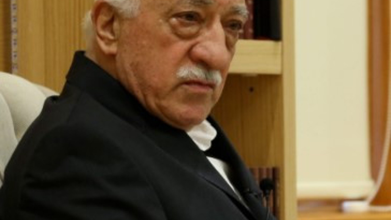 Askerlikten atılınca kaçan 300 FETÖ'cü Güney Afrika'da ne yapıyor? Neden silah fabrikası aldılar