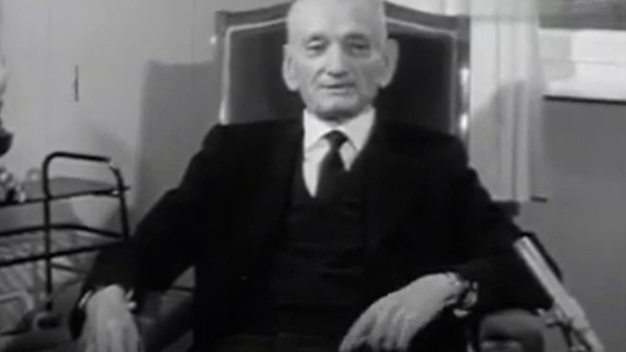 Çanakkale'de Atatürk'le aynı birlikte savaşan Korgenaral Fahri Belen Conbayırı süngü hücumunu anlatıyor (17 Mart 2022)