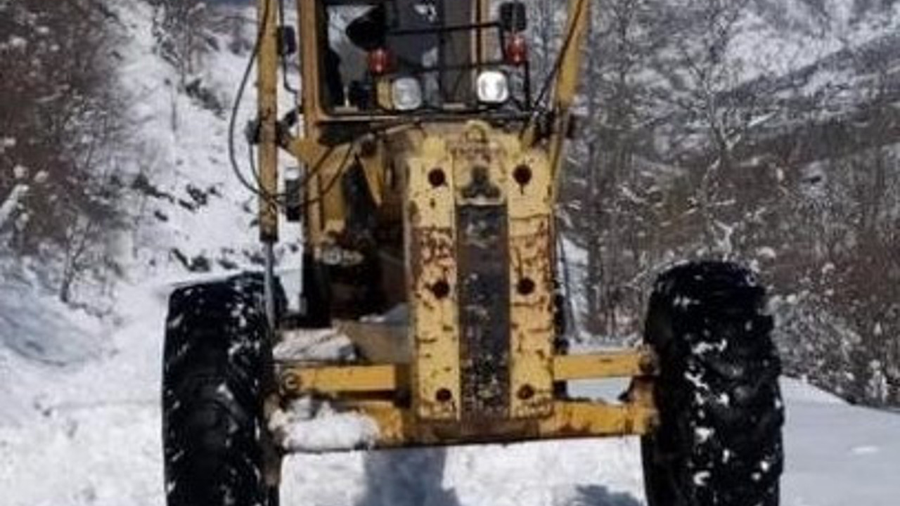 Karadeniz'in şirin şehrinde 107 köy yolu ulaşıma kapandı