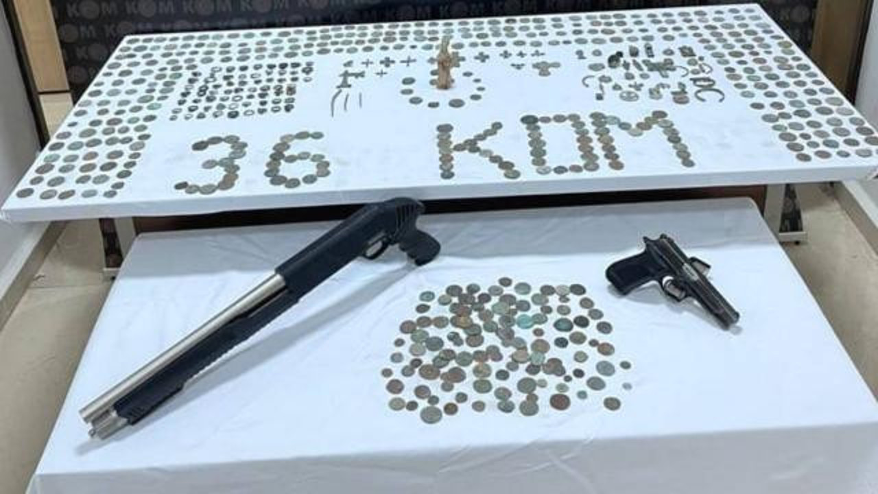 Kars'ta Roma ve Bizans dönemine ait 632 eser ele geçirildi