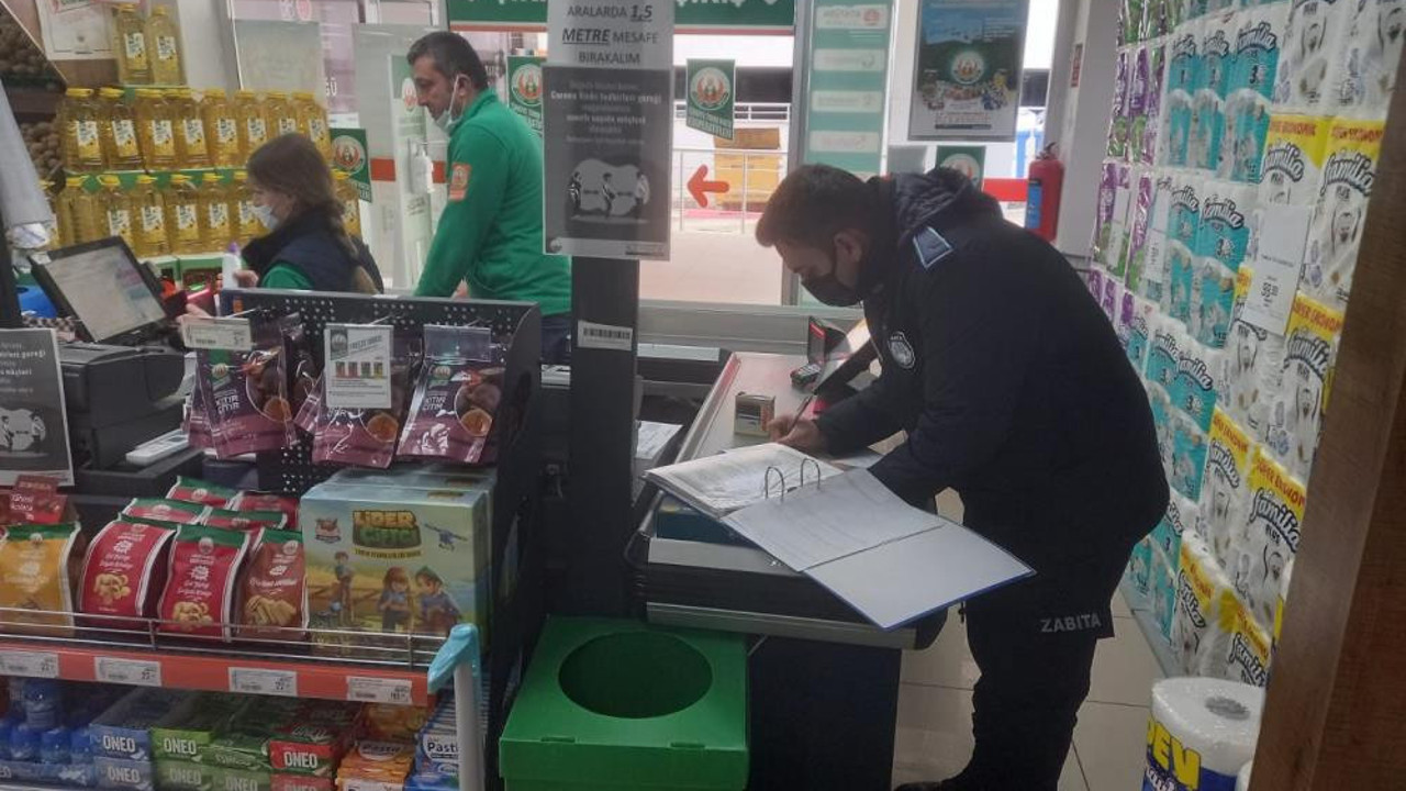 Ünlü marketin fiyat oyununu zabıta ekipleri bozdu