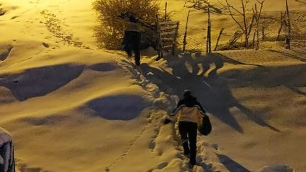 Karları yara yara gittiler hastayı kurtardılar