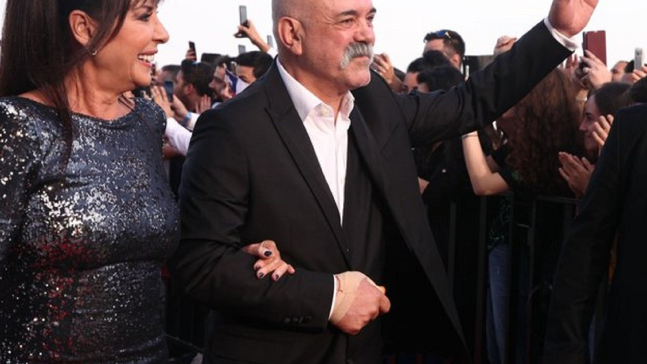 Ercan Kesal ''en iyi erkek oyuncu'' ödülü aldı. Perihan Savaş ise onur ödülüne layık görüldü.