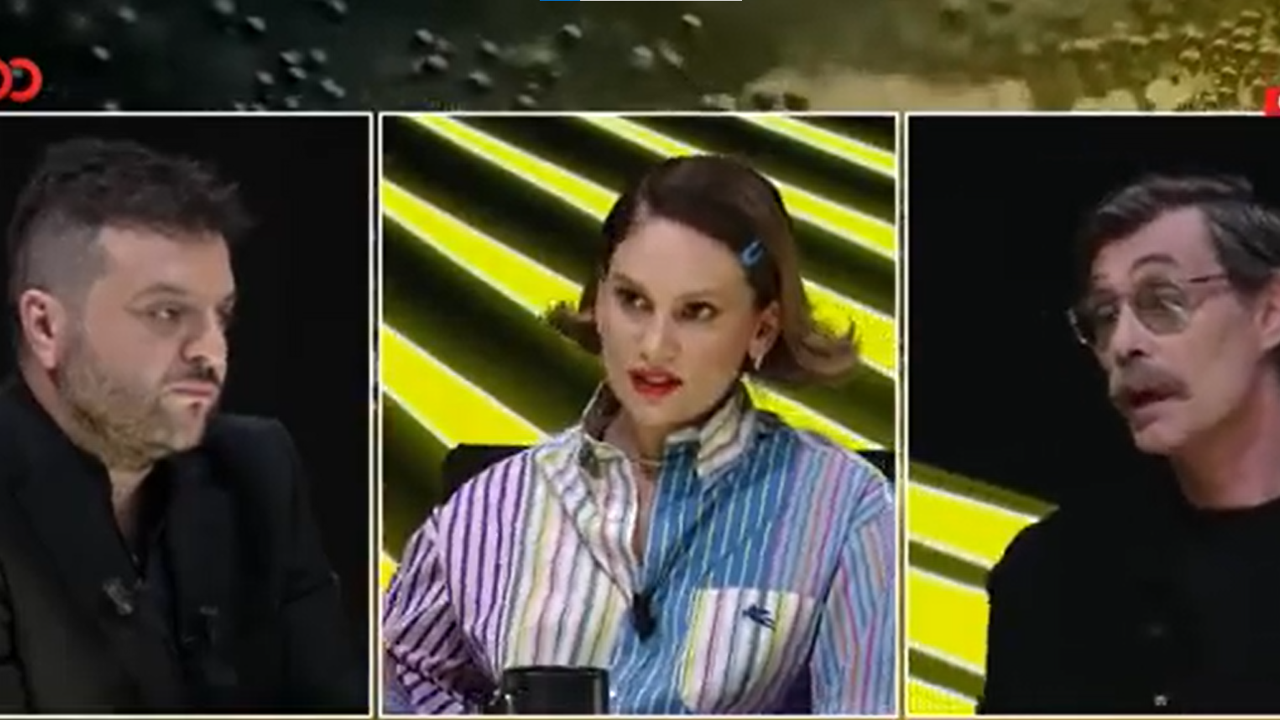 Farah Zeynep Abdullah ve Erdal Beşikçioğlu soruları yanıtladı. Yiyeceğim küfürden hoşlanacağım aklıma gelmezdi