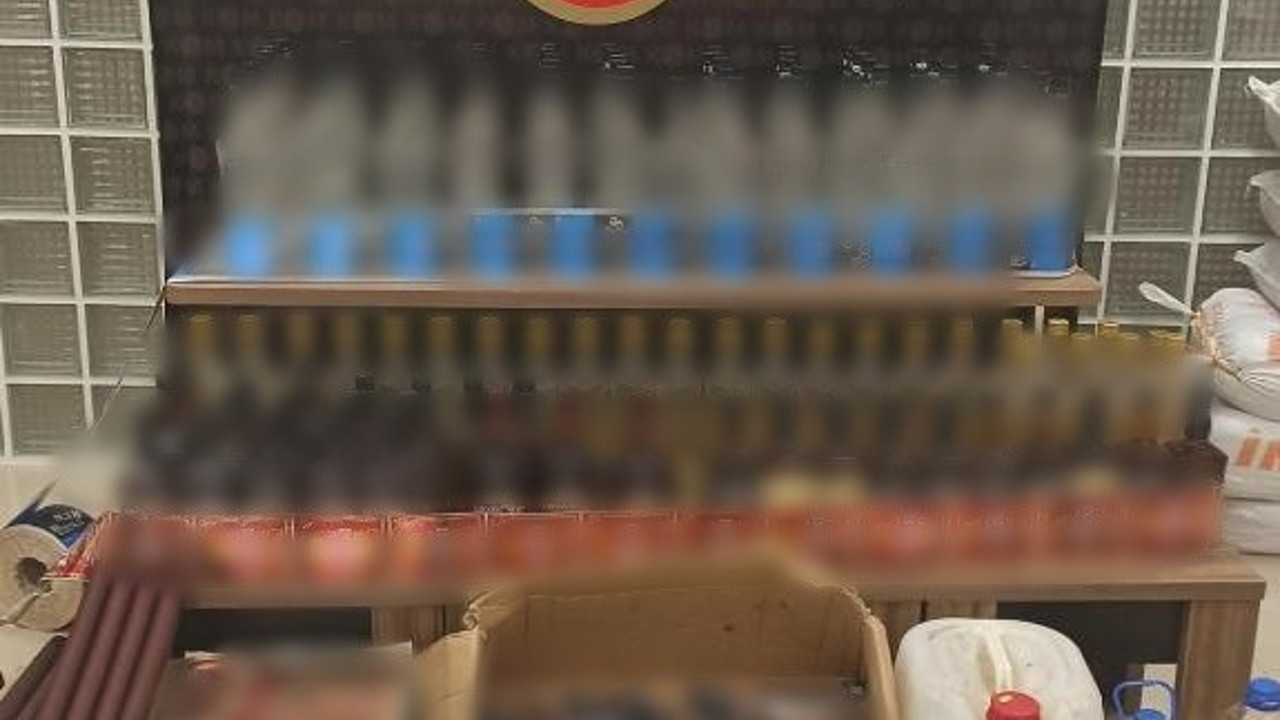 Manisa'da 222 şişe sahte içki ele geçirildi (24 Mart 2022)