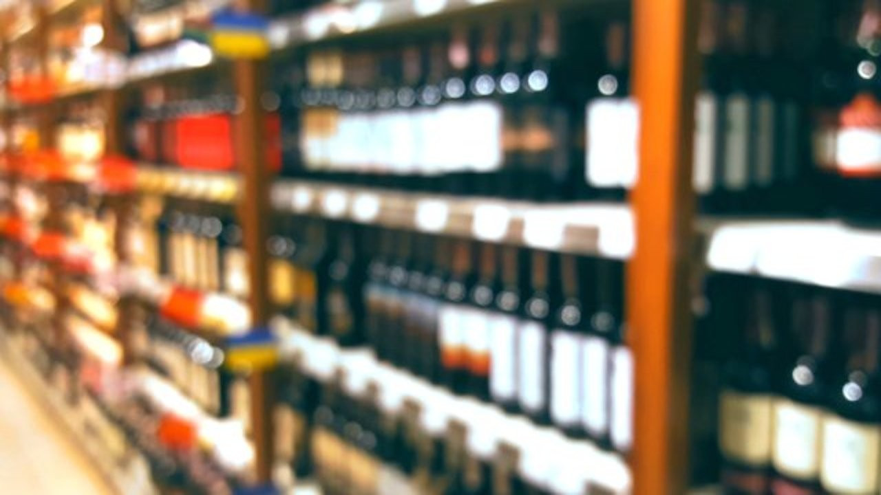 Alkol ve sigaraya yine zam geliyor