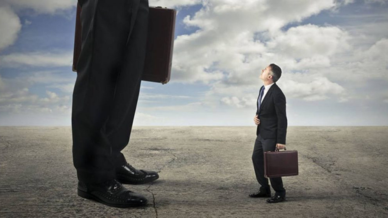 Aşağılık kompleksi nedir? Neden hem fiziksel hem de ruhsal yetersizlik içine düşeriz