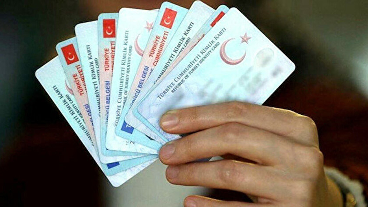 Kimlik kartlarında yeni dönem! Bakan Soylu duyurdu