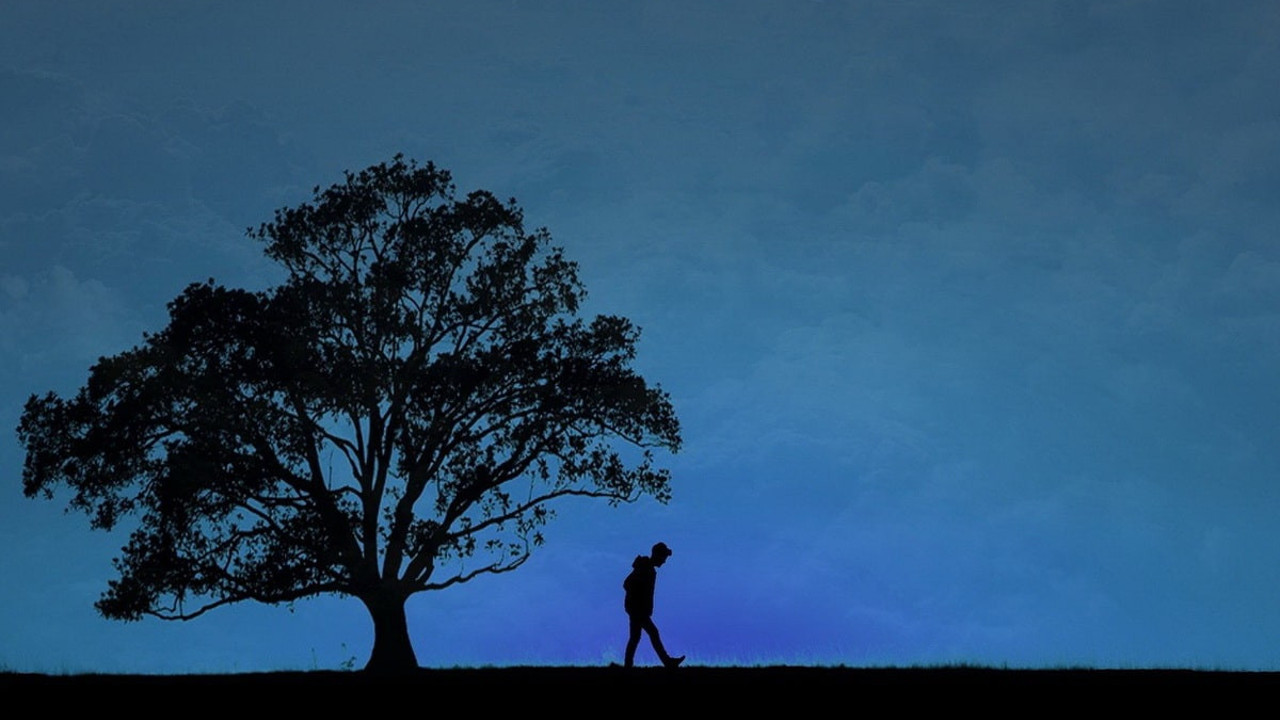 Yalnızlıkla baş edememe: Monofobi nedir?