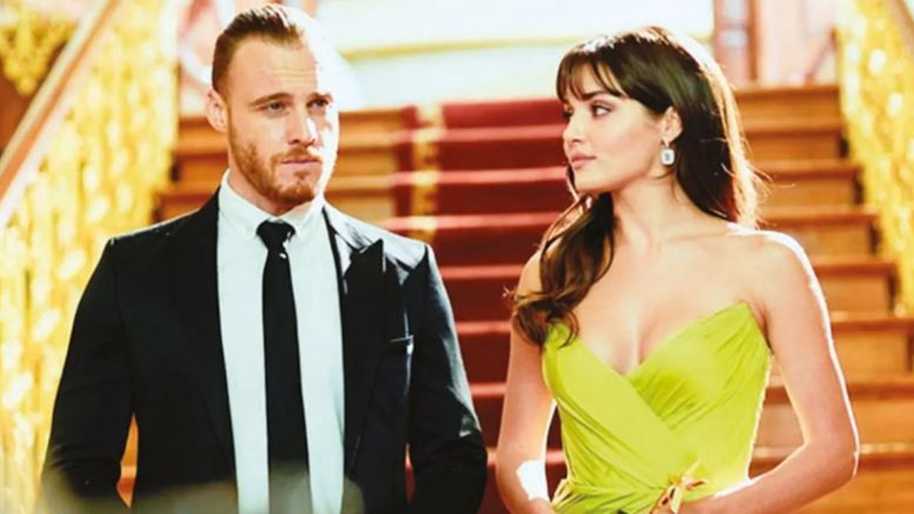 Hande Erçel ile Kerem Bürsin'in ''Sen Çal Kapımı'' dizisi Latin Amerika'ya damga vurdu