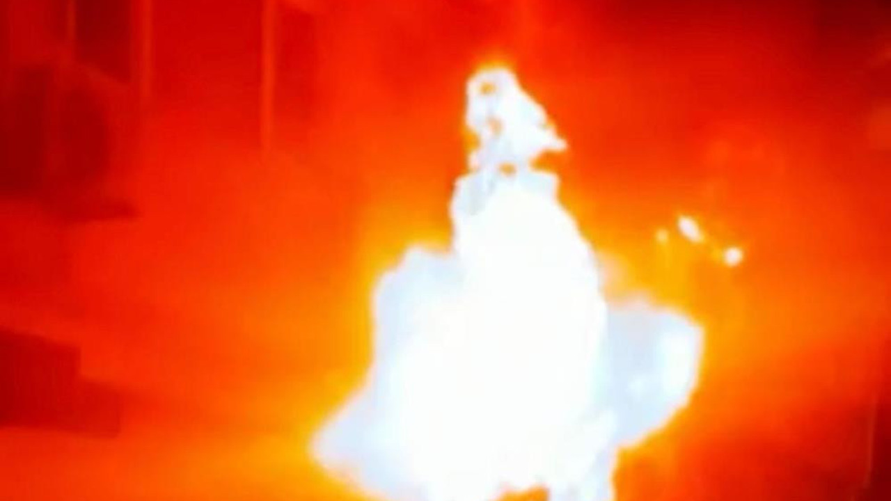 Kahraman itfaiye erleri ölümün pençesinden kurtardı