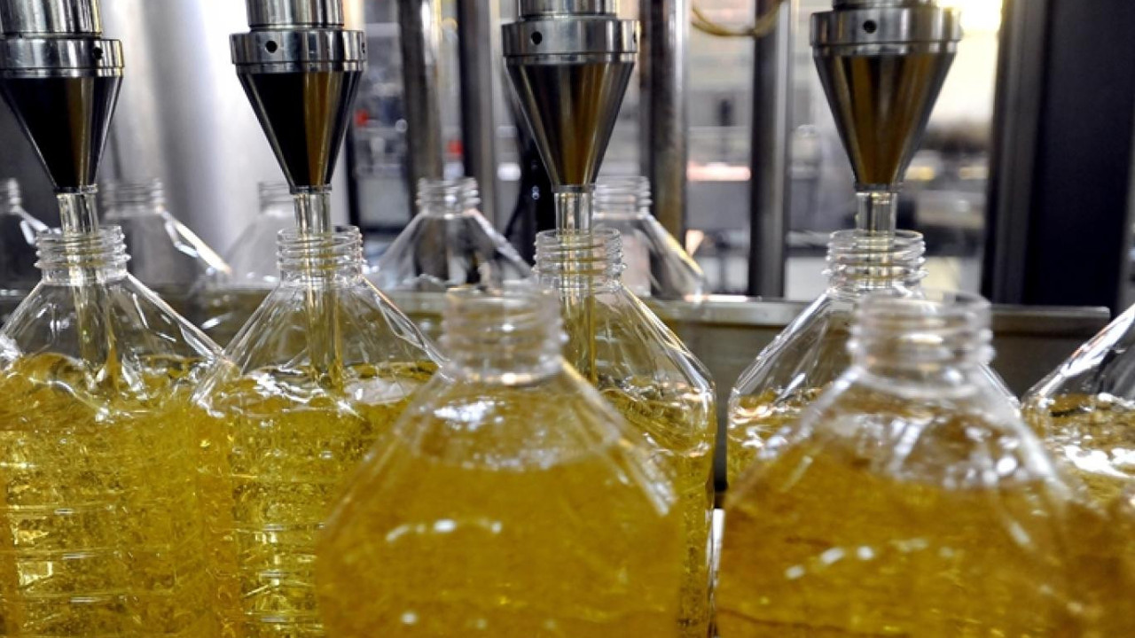 Ayçiçek yağında büyük skandal. El altından marketlere satıyorlar. Ucuz diye sakın almayın