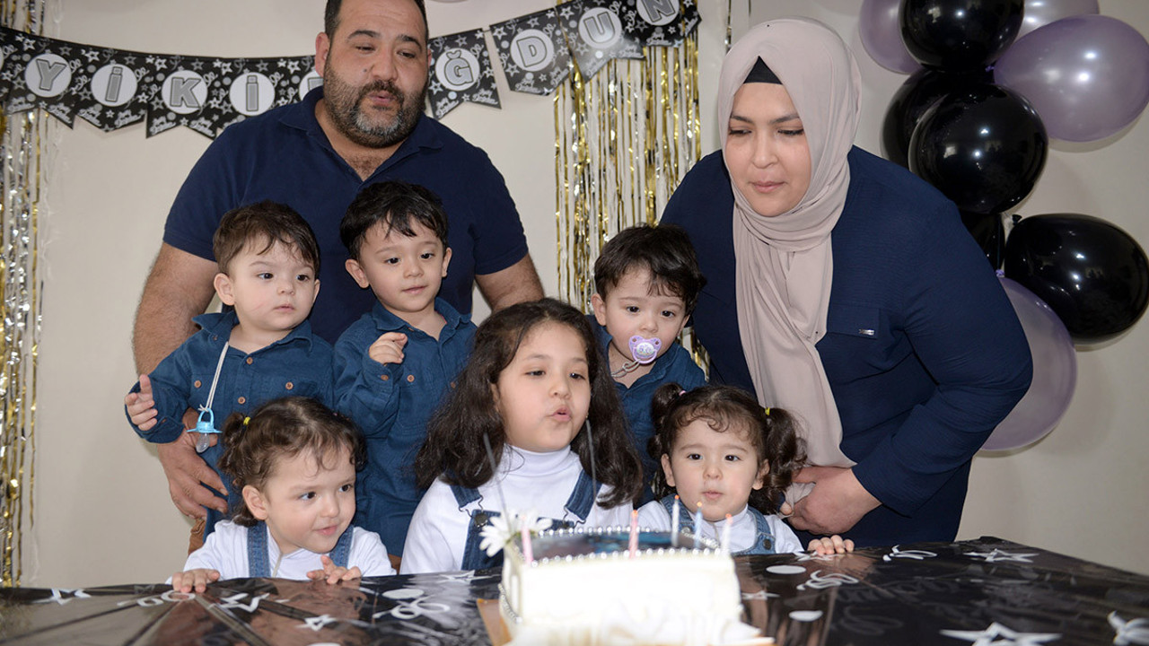 Hataylı beşizler 2 yaşında