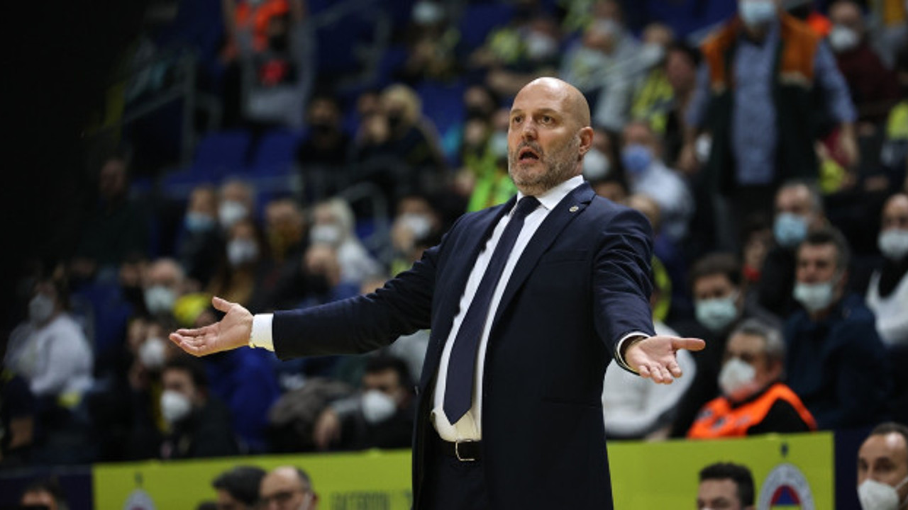 Fenerbahçe'nin koçu Djordjevic'ten oyuncularına: Hayal kırıklığı yaşattılar
