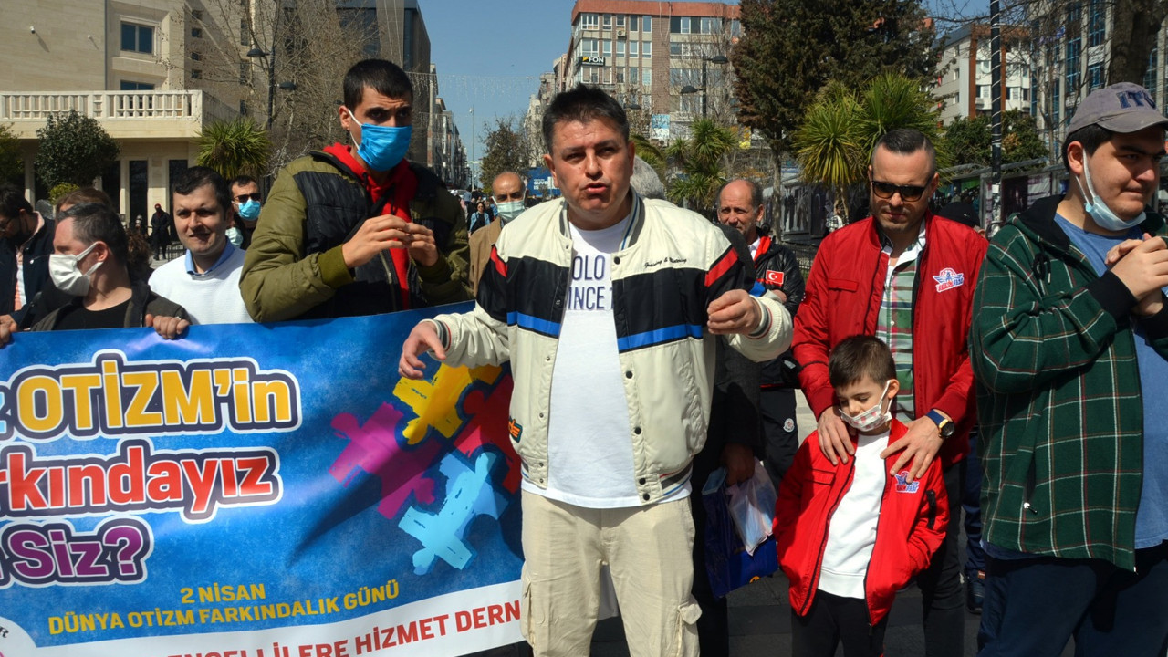 Avcılar’daki otizmli gençler ve aileleri yürüdü