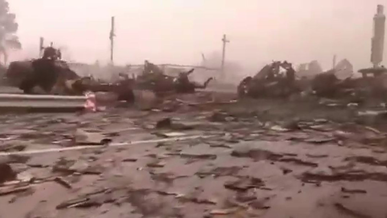 Bu görüntüler Ukrayna’nın en stratejik bölgesinden. Onlarca Rus askeri aracı imha edildi