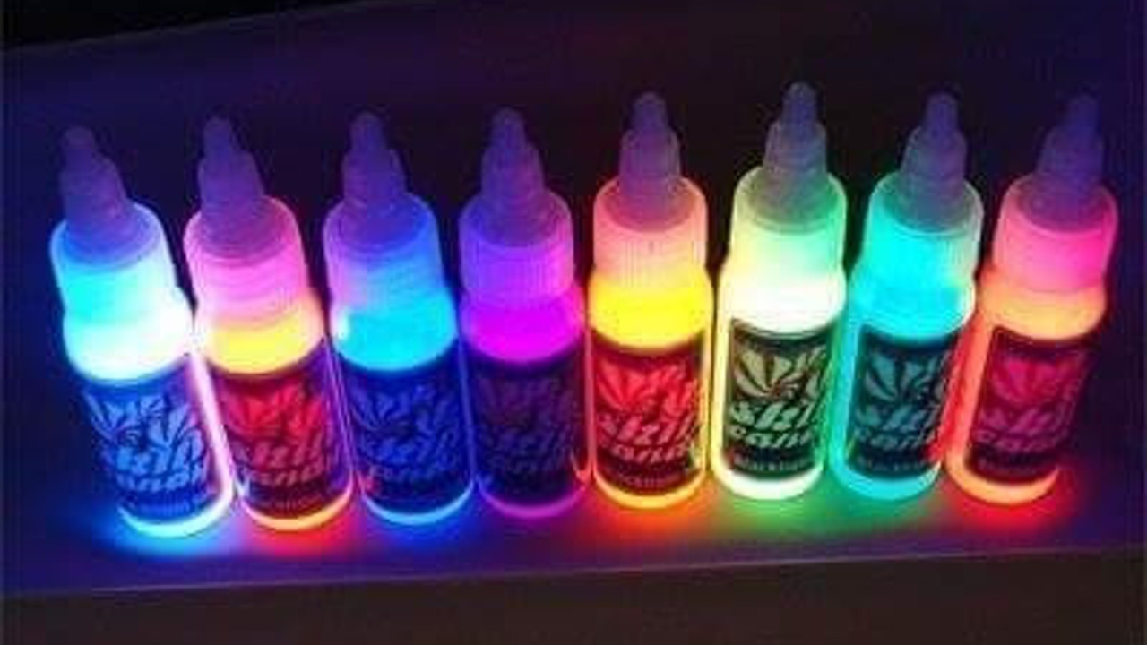 Uzmanı uyarıyor: ''Dövme boyası yüzde alerjik reaksiyonlar meydana getirebilir''