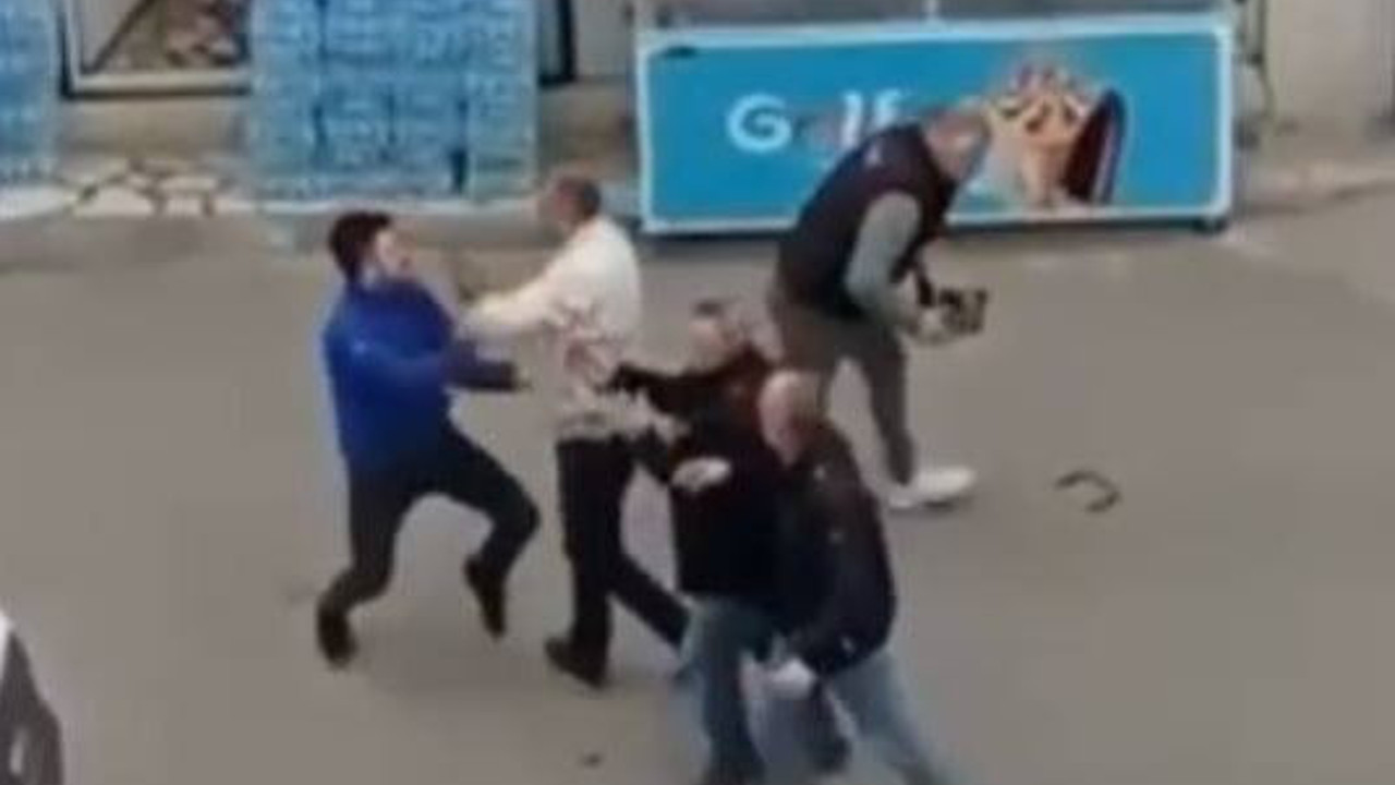 Yol vermeyen sürücüye kafa darbesi