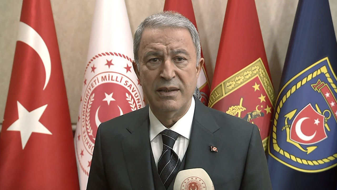 Bakan Akar'dan 5 ülkenin savunma bakanlarıyla toplantı