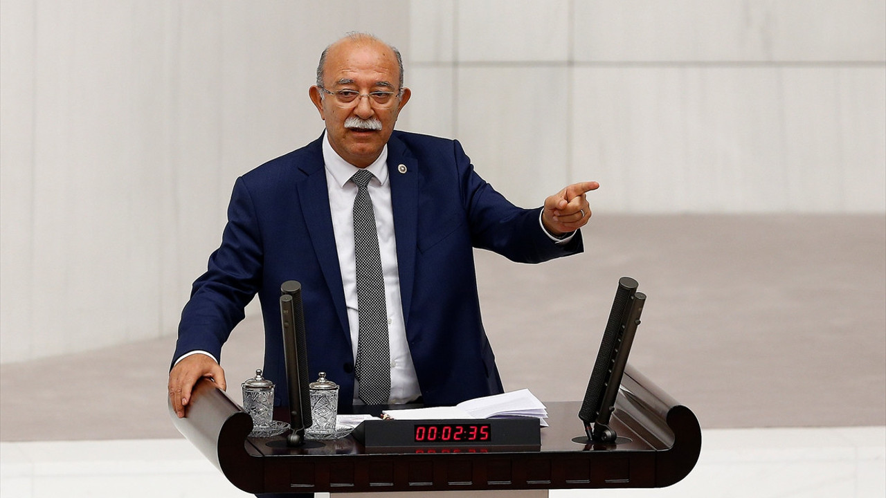 İsmail Koncuk Zafer Partisi’nden istifa etti. Zehir zemberek açıklama