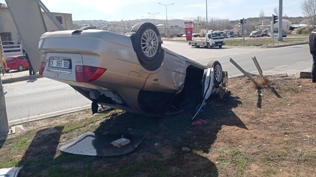 Suşehri'nde kaza: 4 yaralı